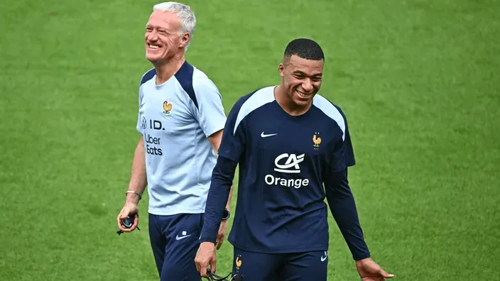 开云娱乐-法国无意抵制美国世界杯，法体育部长：足球必须和政治分开