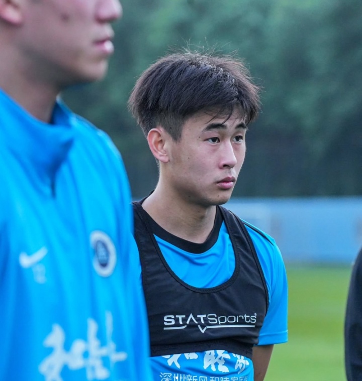 开云娱乐-不顺！戴伟浚上赛季冬训ACL+在申花0出场 刚加盟新鹏城半月板撕裂