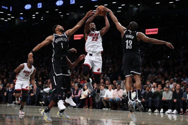 开云娱乐-西蒙斯归来撑起锋线 篮网防守能冲进联盟前十吗？