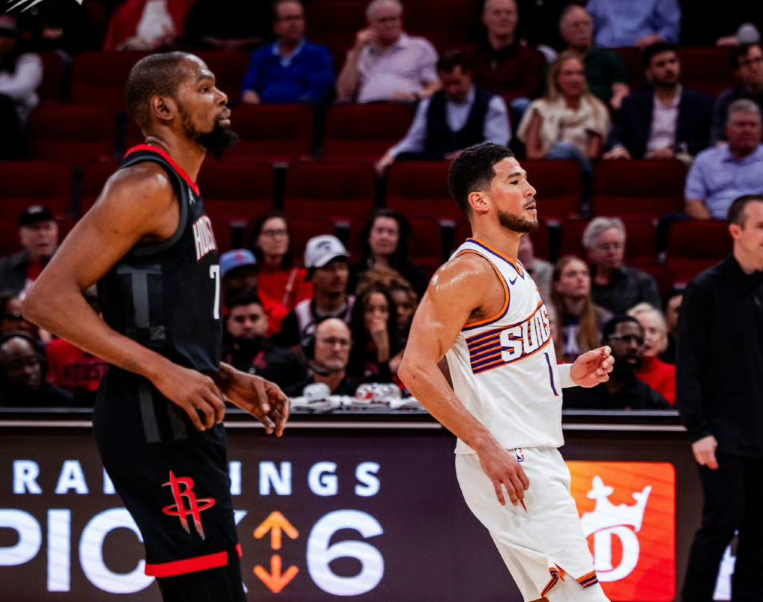 开云-年满37岁，场均出战39分钟！本想抱团走捷径，看来本赛季有点悬了